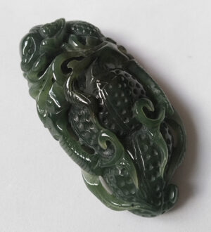 Chinese Jade Pendant 和田玉胸珮 - Image 5