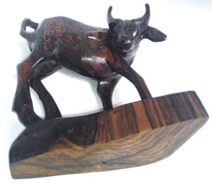 Vintage Wood Carving Cow 牛木雕 - Image 4