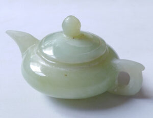 Vintage Chinese Jade Teapot 中国玉茶壶 - Image 3
